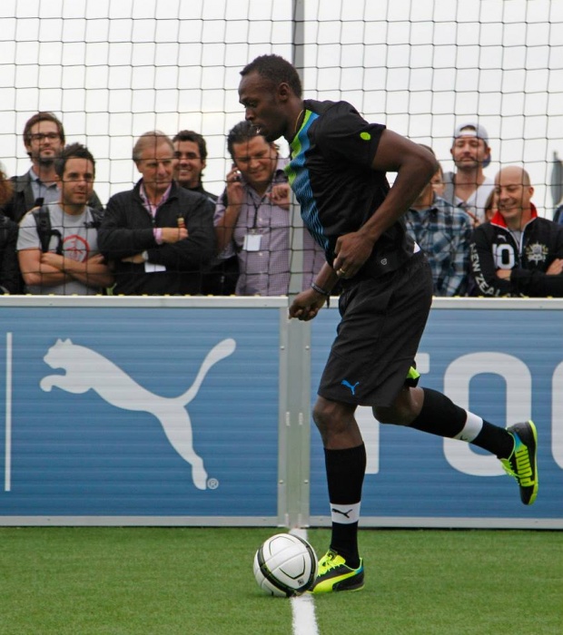 Usain Bolt va-t-il devenir footballeur ?