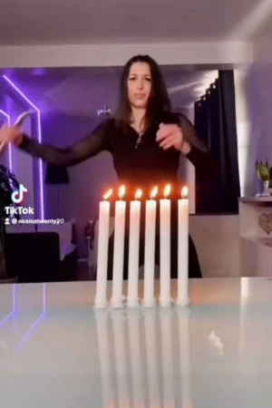 How I put out candles #akamz https://t.co/CJqKDnaXYy
